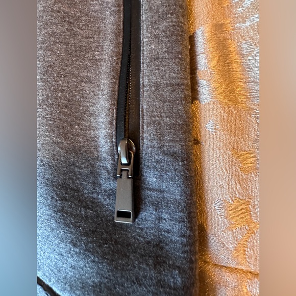 Elie Tahari men’s hoody grey small - Picture 7 of 10